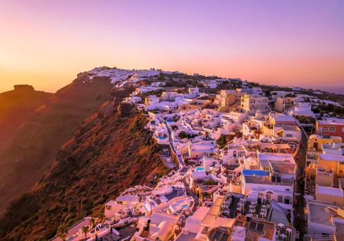 Is er een vliegveld op het Griekse eiland Santorini?