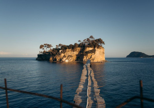 Agios Sostis centrum: het rustige dorp naast Laganas met Cameo Island