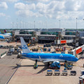 Mag een e-sigaret of vape mee in het vliegtuig bij KLM en Transavia in 2026